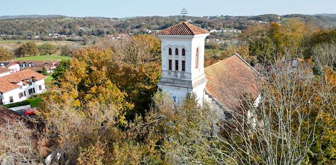 Cadeau de Noël pour 3 églises landaise, basque et béarnaise